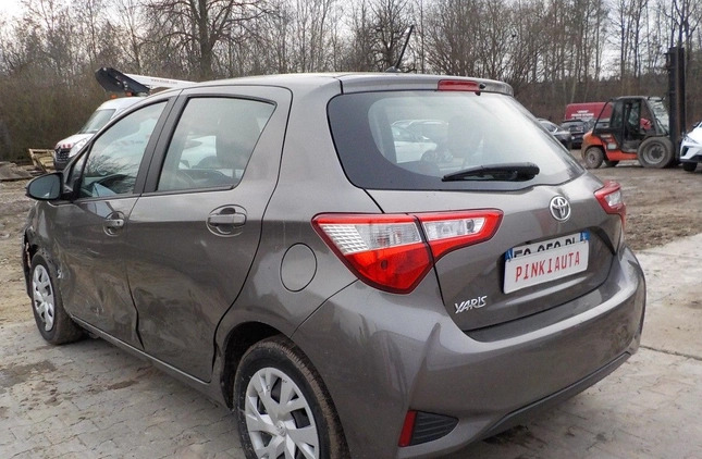 Toyota Yaris cena 34900 przebieg: 55200, rok produkcji 2020 z Kartuzy małe 301